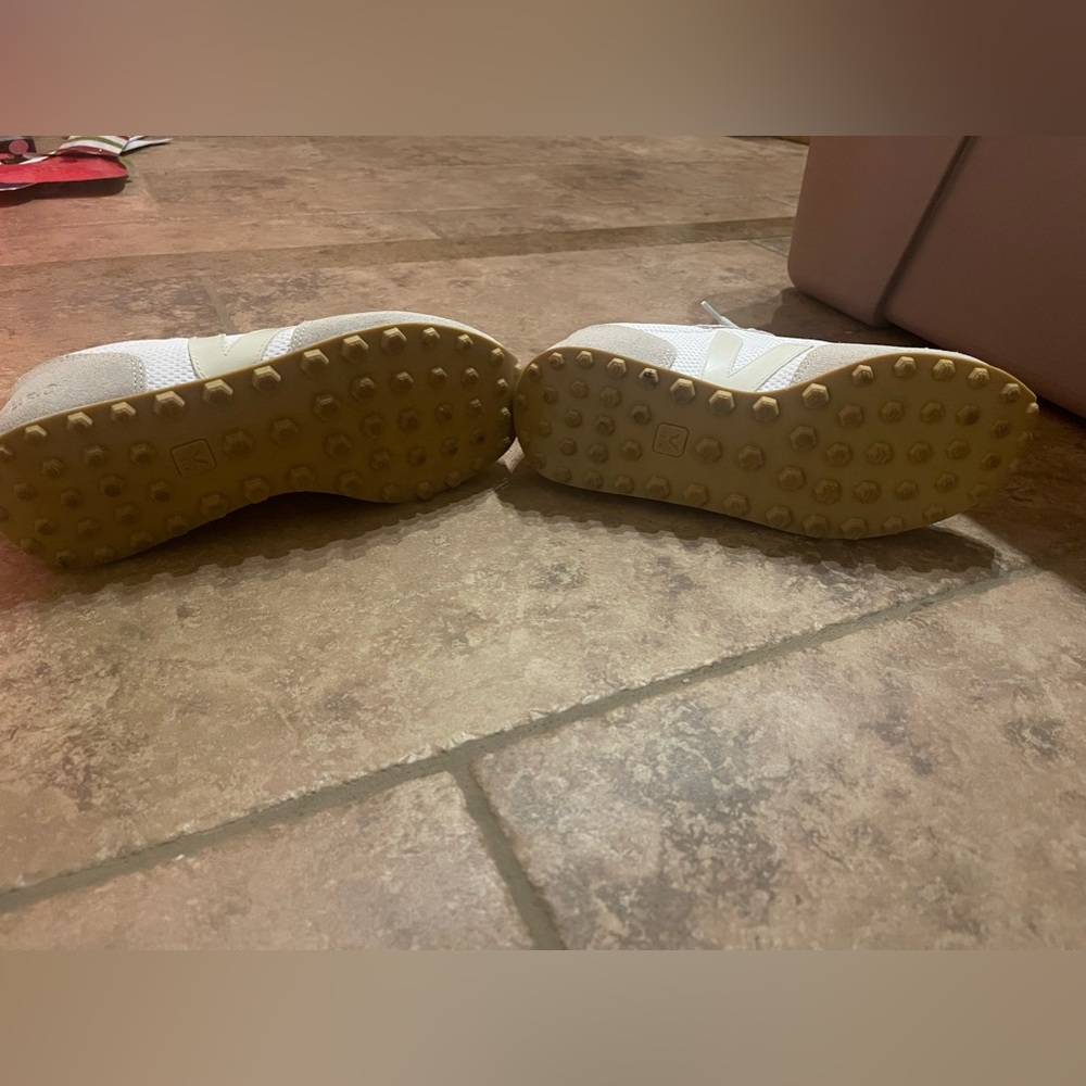 VEJA tennis shoes